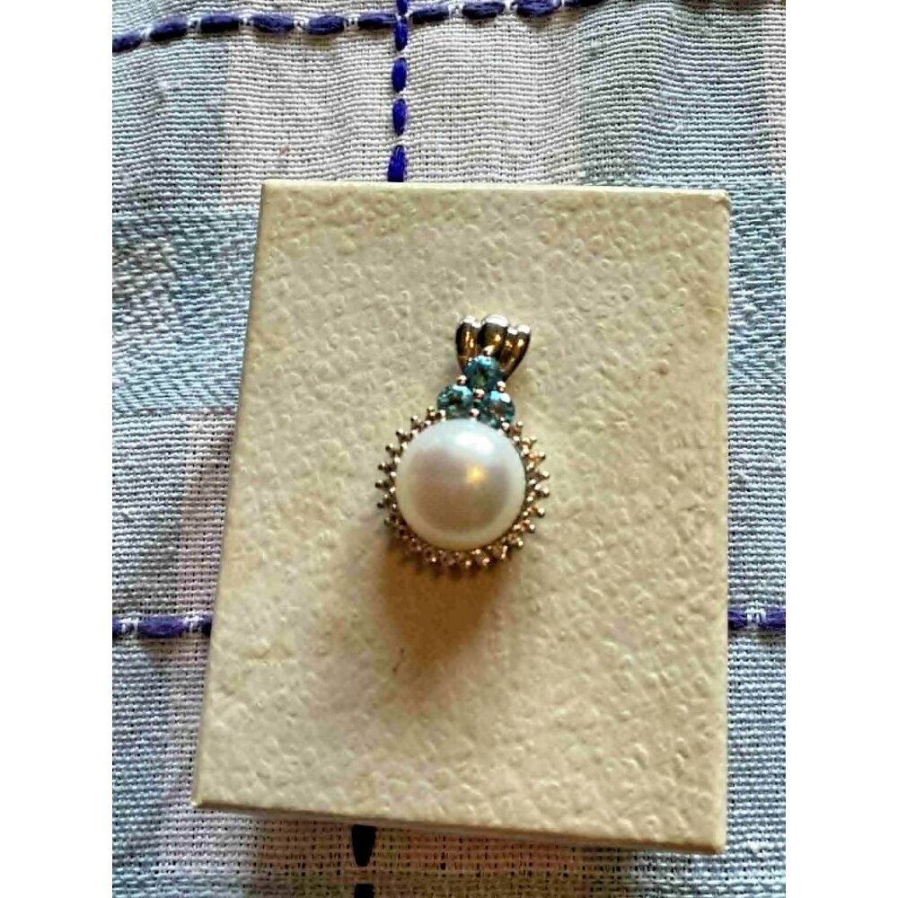 Pearl Pendant